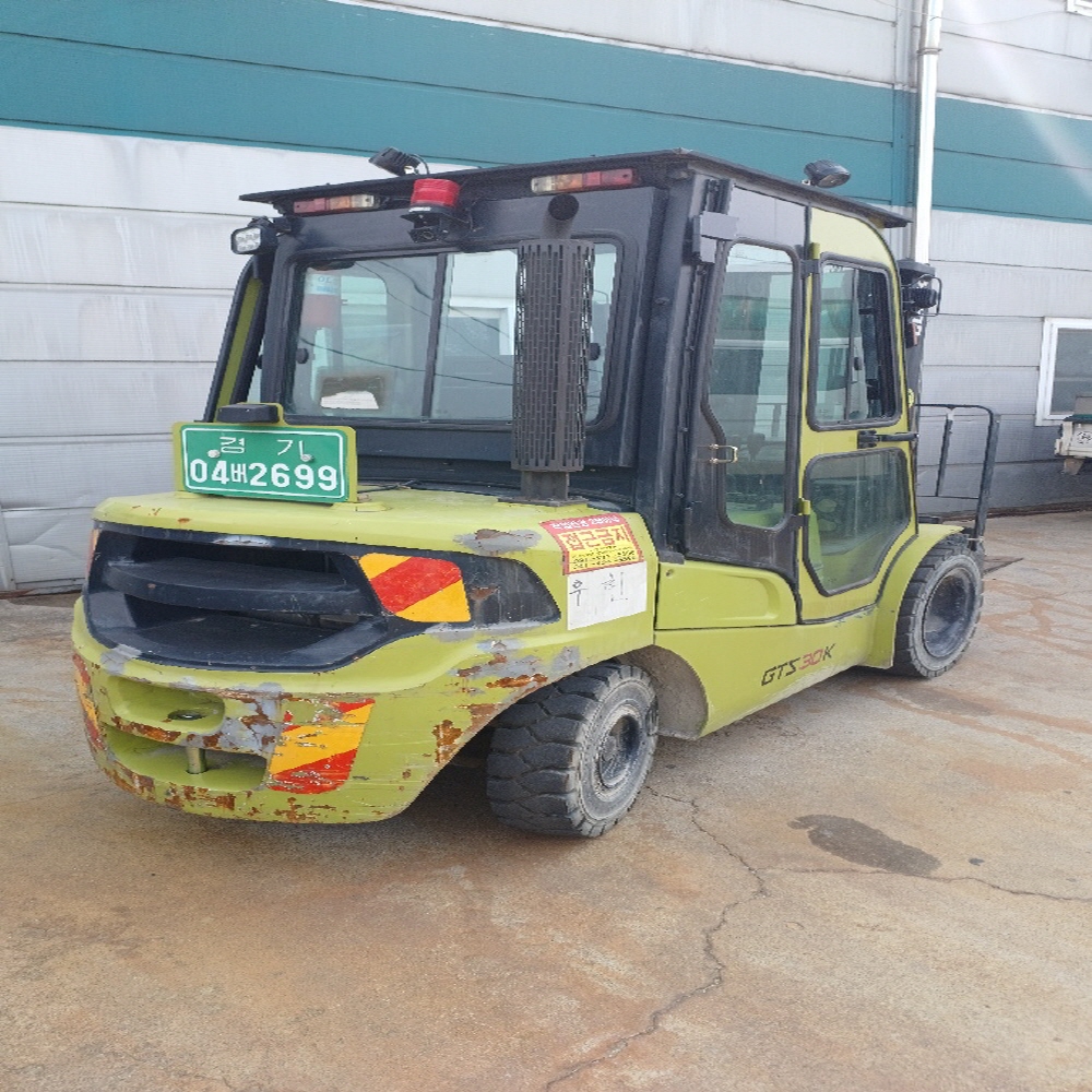 클라크 3톤 디젤 지게차 좌식, GTS30KD, 2019년식
