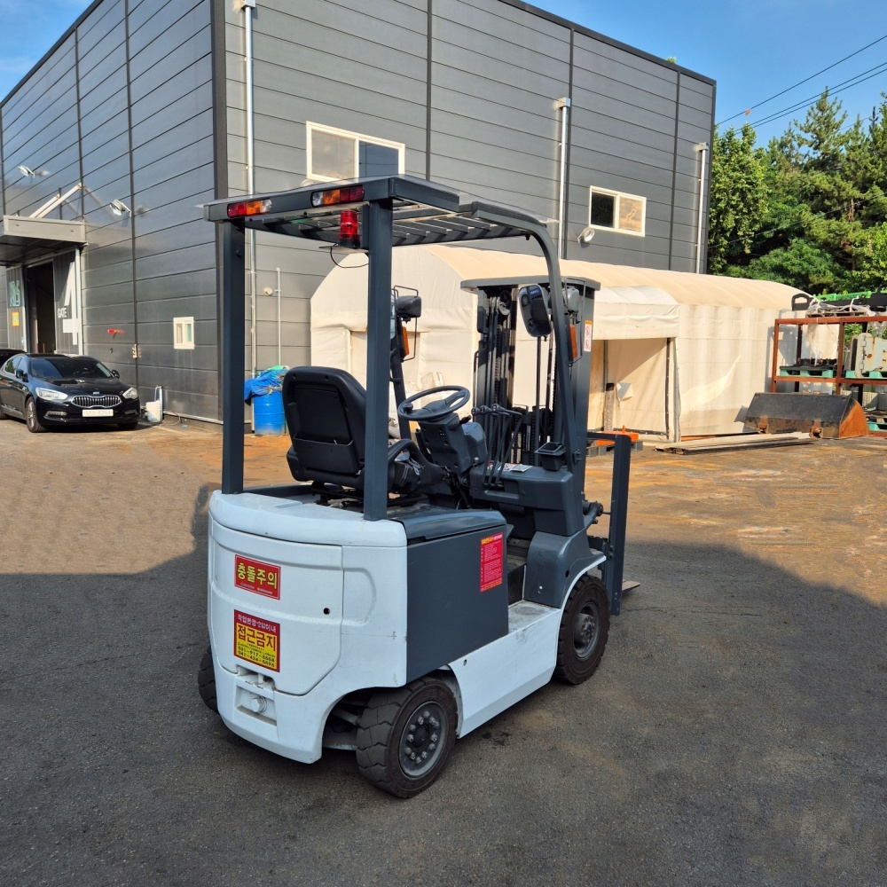 유니캐리어 전동 지게차 1.5톤 3단 4.3M S/S