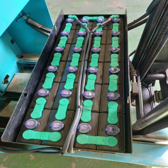 스미토모 1.5톤 입식 전동 지게차 61-FBR15SE 2단 마스트 4M인상 가능, 2022년 배터리